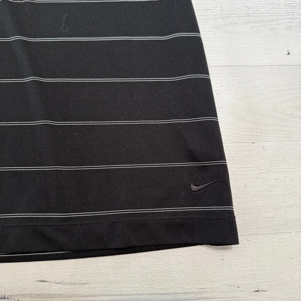 Nike Golf women's sleeveless polo shirt‎ black and white stripes large